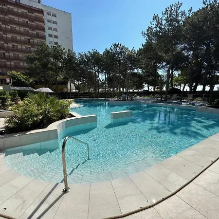 公寓 Cristallo 4h 利尼亚诺萨比亚多罗