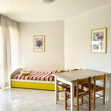 Apartment Cristallo 4h *