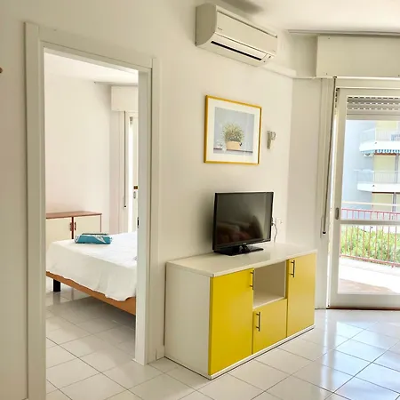 Cristallo 4h 利尼亚诺萨比亚多罗